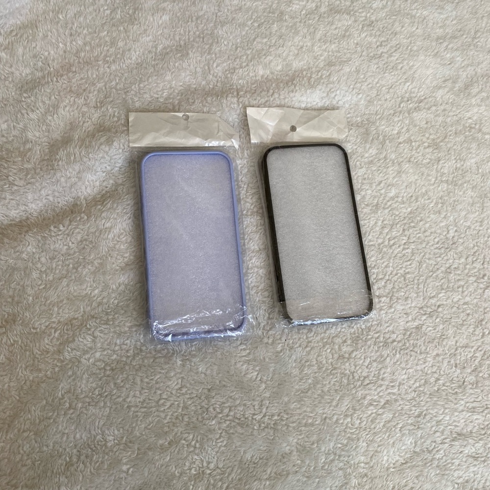 iPhone 12 Cases (2)